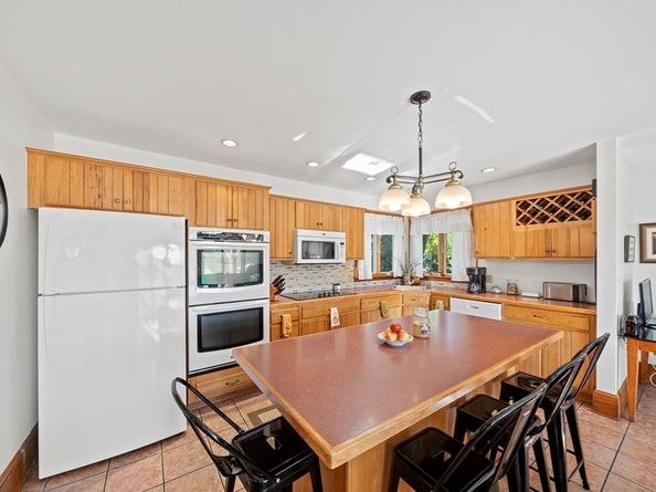 100 Thornton St, Quincy MA 02170