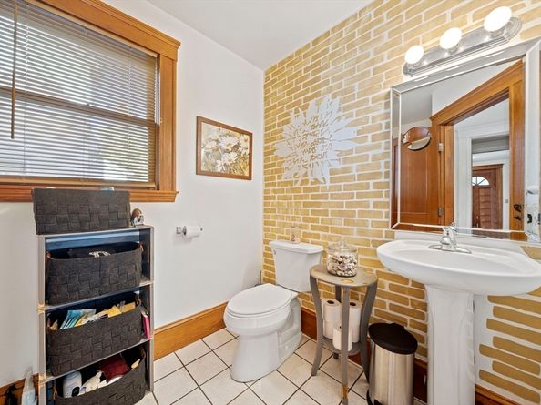 100 Thornton St, Quincy MA 02170