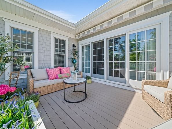 31 Chittenden Ln 31, Cohasset MA 02025