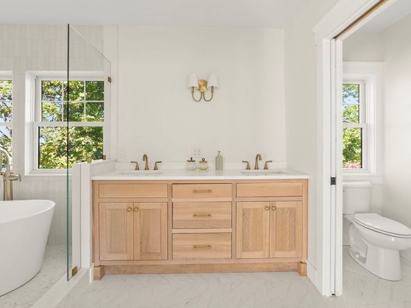 81 Kimball Beach Rd, Hingham MA 02043