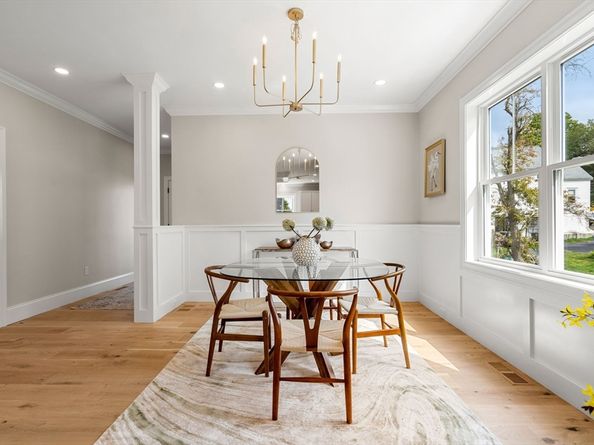 61 Mt Pleasant St, Woburn MA 01801