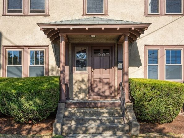 1629 Centre St, Newton MA 02461
