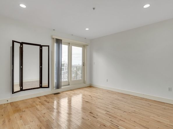 533 Cambridge St 311, Boston MA 02134