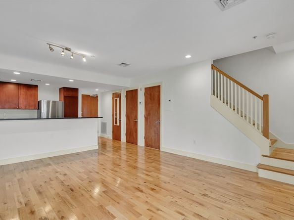 533 Cambridge St 311, Boston MA 02134