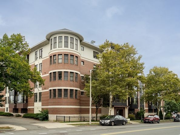 533 Cambridge St 311, Boston MA 02134