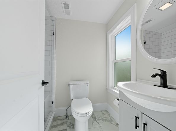 400 Adams St A, Milton MA 02186