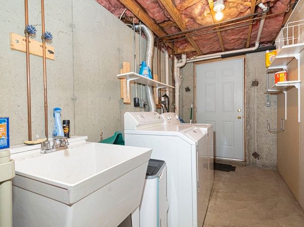 164 Grove St, Waltham MA 02453