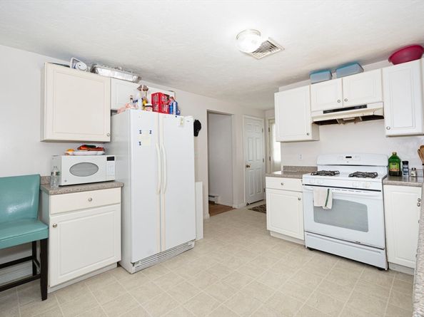 164 Grove St, Waltham MA 02453