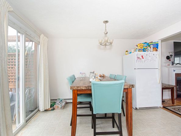 164 Grove St, Waltham MA 02453