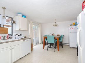 164 Grove St, Waltham MA 02453