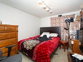 164 Grove St, Waltham MA 02453