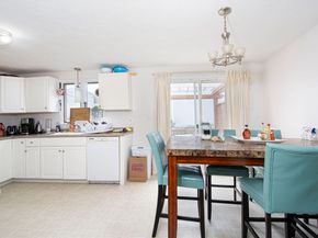 164 Grove St, Waltham MA 02453