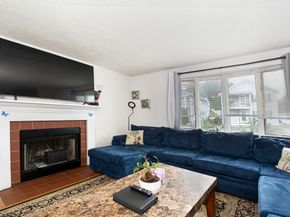 164 Grove St, Waltham MA 02453
