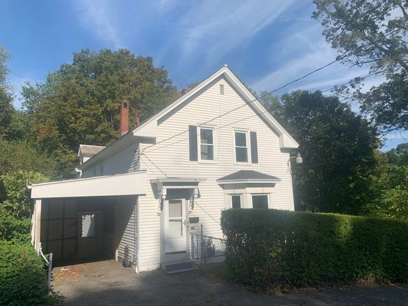 45 Norwood St, Fitchburg MA 01420