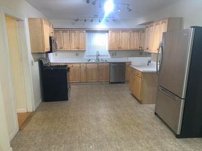 45 Norwood St, Fitchburg MA 01420