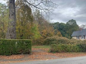 45 Norwood St, Fitchburg MA 01420