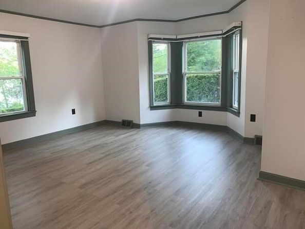 45 Norwood St, Fitchburg MA 01420