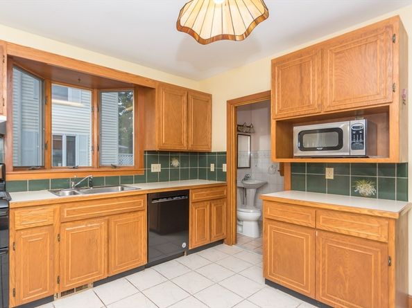37 Summit Street, Waltham MA 02451