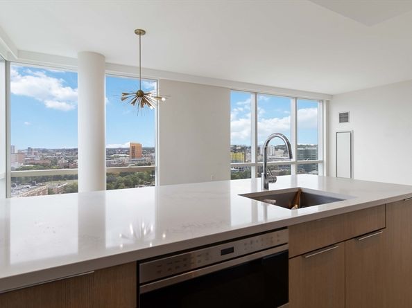 188 Brookline Ave 20J, Boston MA 02215