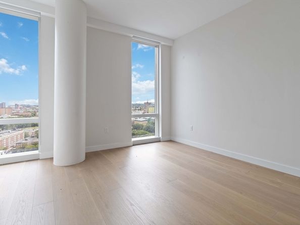 188 Brookline Ave 20J, Boston MA 02215