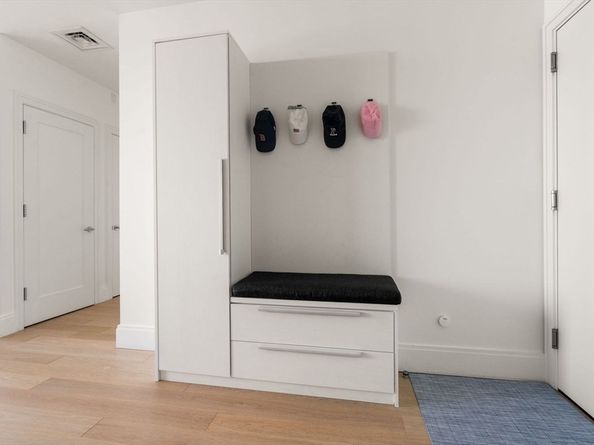 380 Harrison Avenue 14G, Boston MA 02118