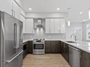 124 Highland Ave 404, Somerville MA 02143