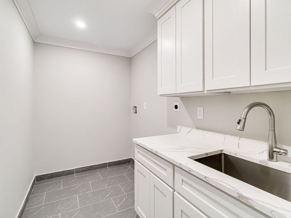 3 Cedar St, Newton MA 02459