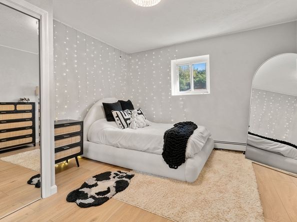 23 Westgate Rd 6, Boston MA 02467