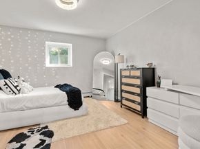 23 Westgate Rd 6, Boston MA 02467