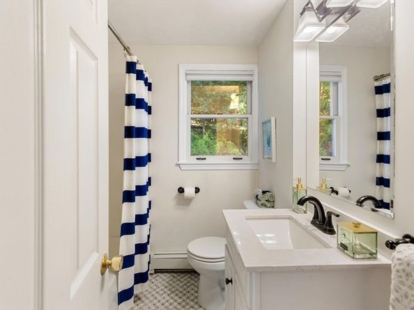 94 Mount Vernon Street 94, Malden MA 02148