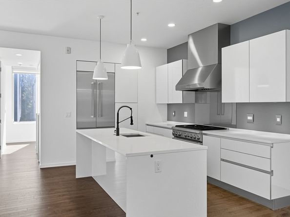 14 I St U7, Boston MA 02127