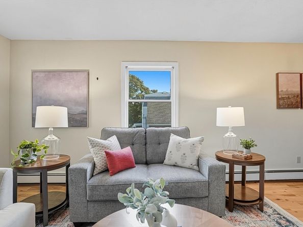14 Grove St 3, Westborough MA 01581
