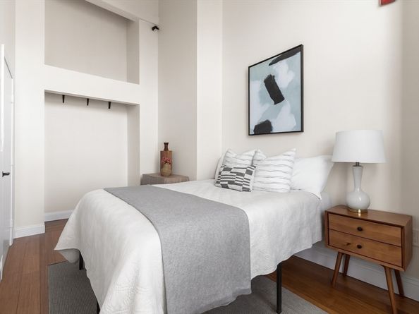 320 W 2nd St 502, Boston MA 02127