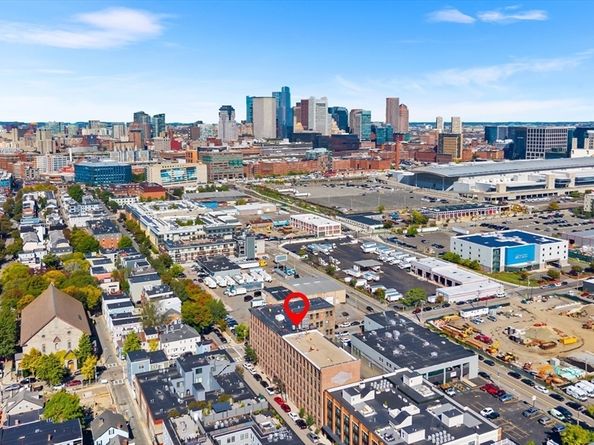 320 W 2nd St 502, Boston MA 02127