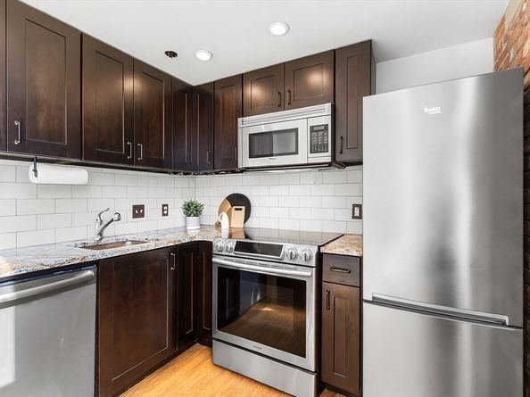 320 W 2nd St 502, Boston MA 02127