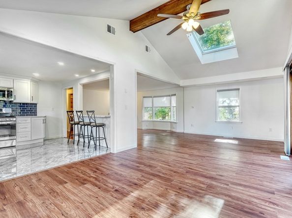 28 Border Rd, Holbrook MA 02343