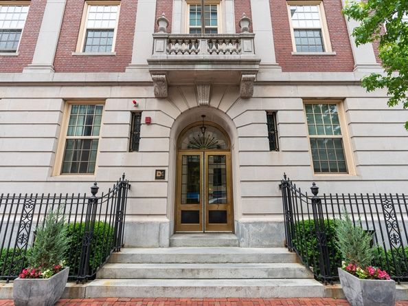 7 Warren Ave PH19, Boston MA 02116