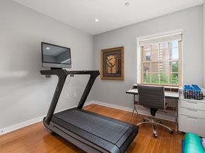 7 Warren Ave PH19, Boston MA 02116