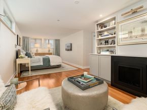 7 Warren Ave PH19, Boston MA 02116