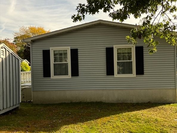 5 Juniper Cir, Rockland MA 02370