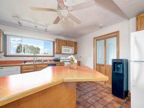 15 2nd St, Hull MA 02045