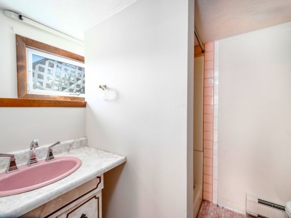 15 2nd St, Hull MA 02045