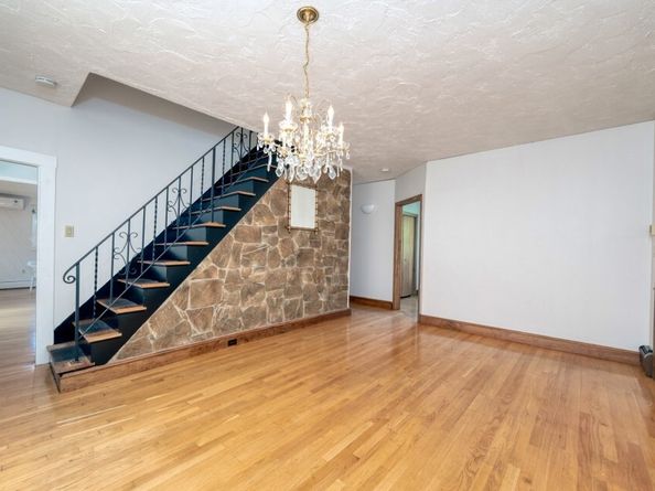 15 2nd St, Hull MA 02045