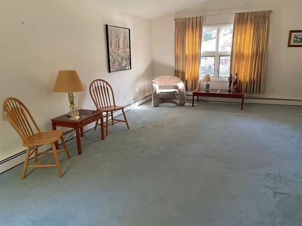 20 Winthrop St, West Boylston MA 01583