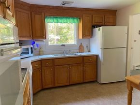 20 Winthrop St, West Boylston MA 01583