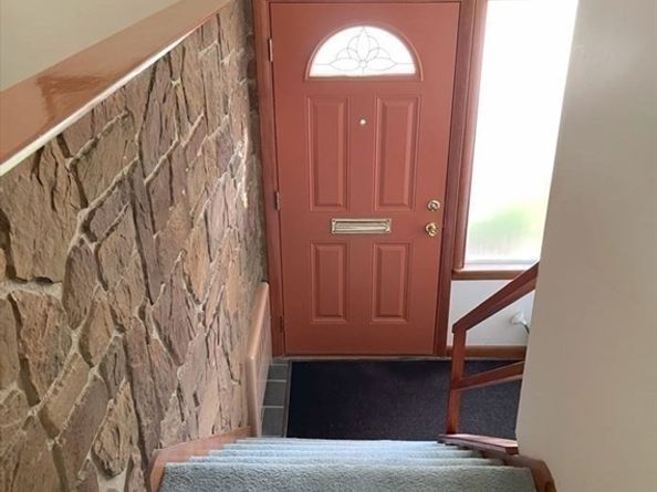 20 Winthrop St, West Boylston MA 01583