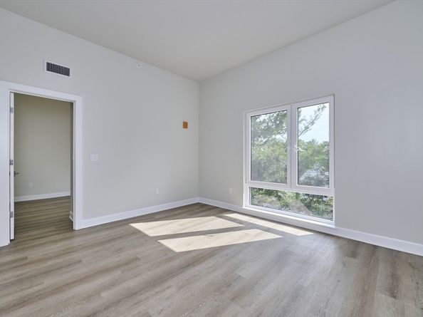 133 Salem St 412, Revere MA 02151