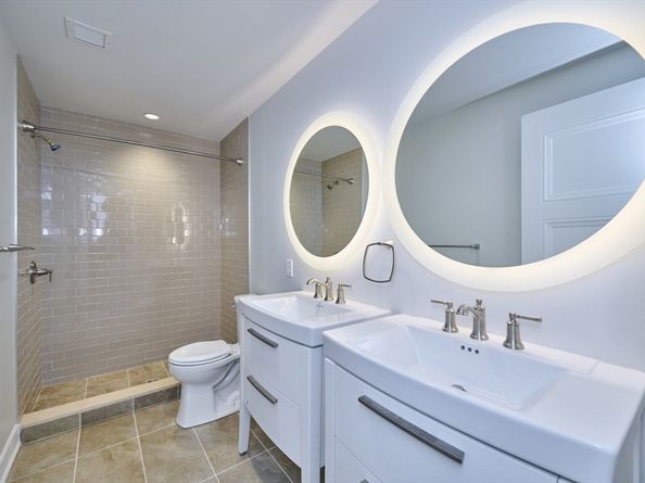 133 Salem St 412, Revere MA 02151