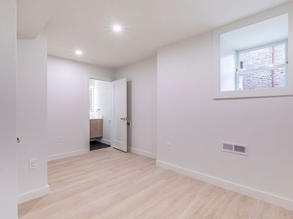 84 Winthrop Rd, Brookline MA 02445