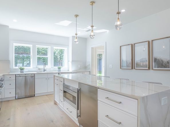 84 Winthrop Rd, Brookline MA 02445